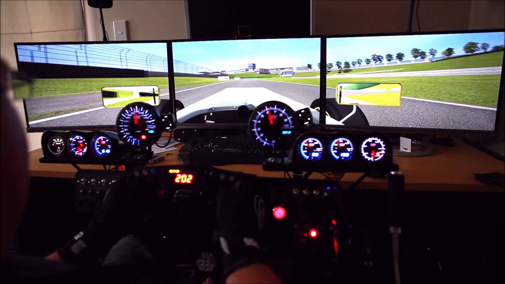 Con la mira en Argentina Game Show, pilotos virtuales se miden en el autódromo de Buenos Aires